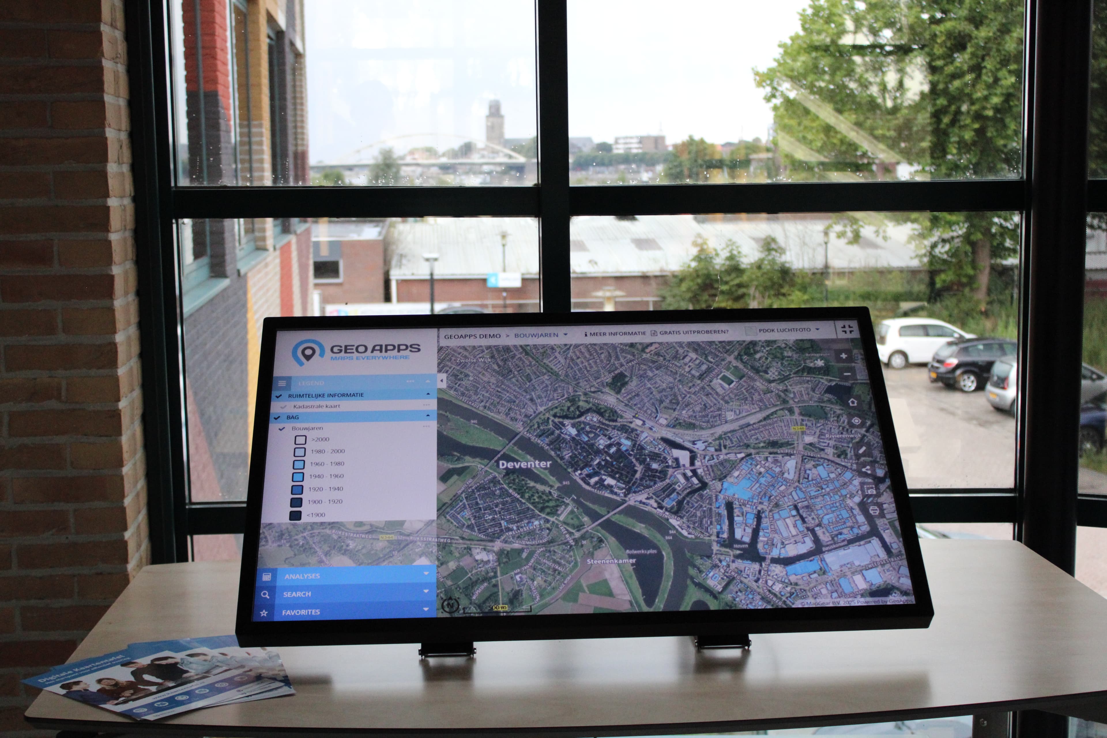 TouchTable Go als digitaler Kartentisch