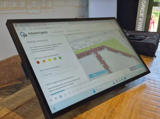 De PraatMee-tafel brengt de digitale kaart naar de bewonersavond!